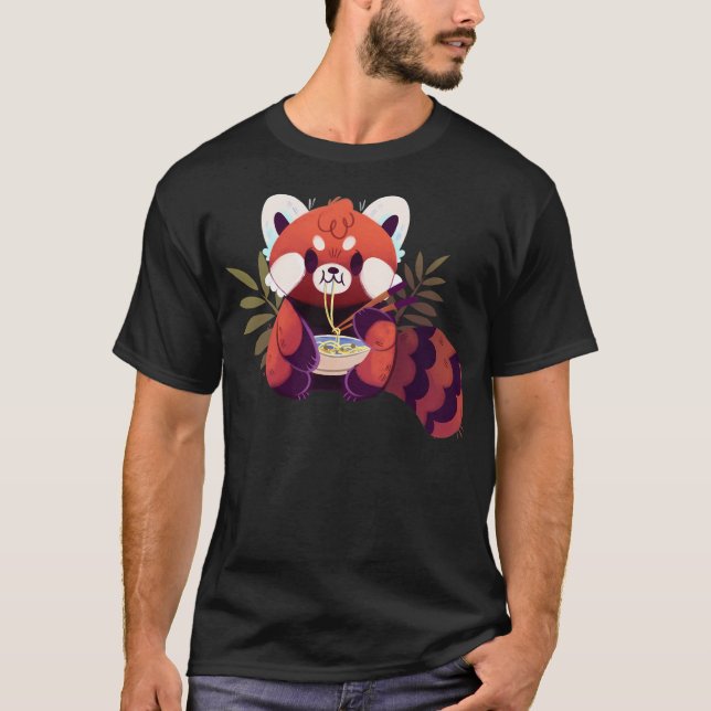Red Panda Eating Ramen T Shirt (Framsida)