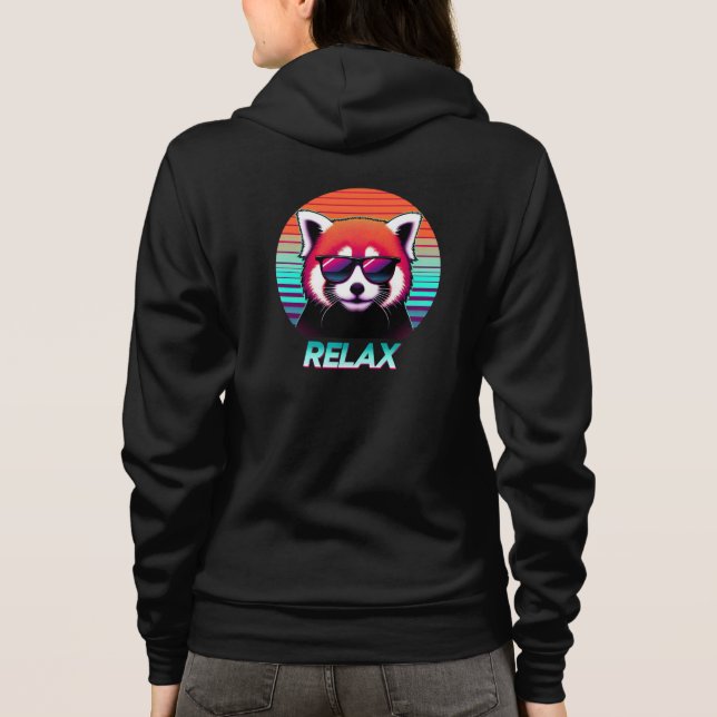 Red Panda med solglasögon med ord-slappna av T Shirt (Baksida)