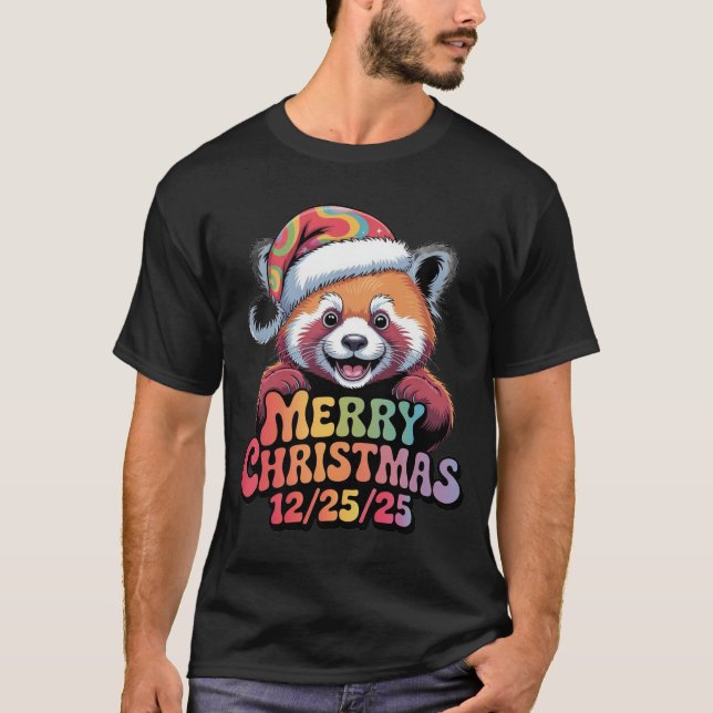 Red Panda Merry Christmas 12/25/25 T Shirt (Framsida)