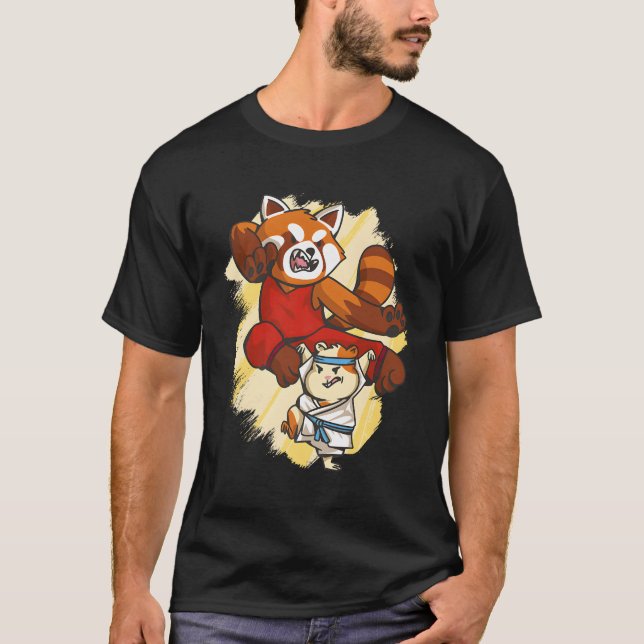 Red Panda och Hamster Fighting Karate T Shirt (Framsida)