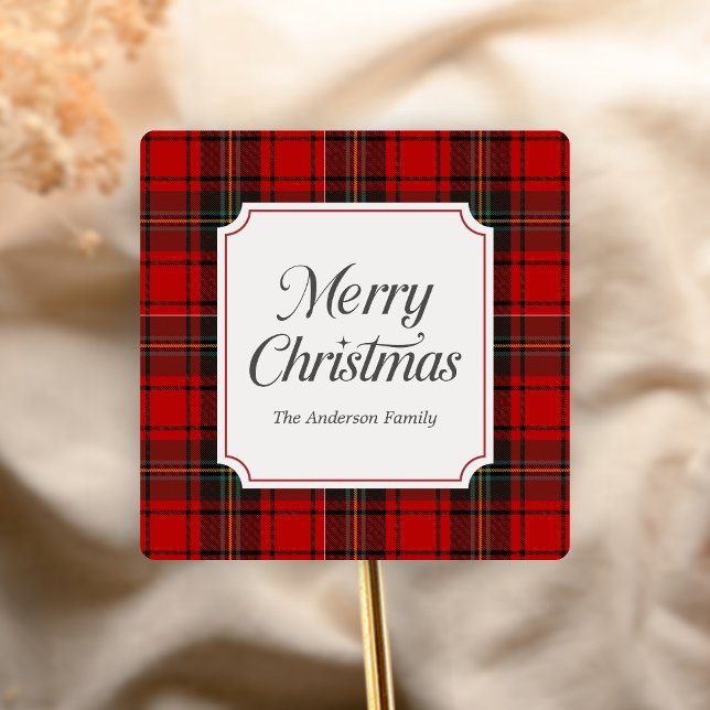 Red Plaid Merry Christmas Fyrkantigt Klistermärke (Red Plaid Modern Merry Christmas Holiday Sticker)