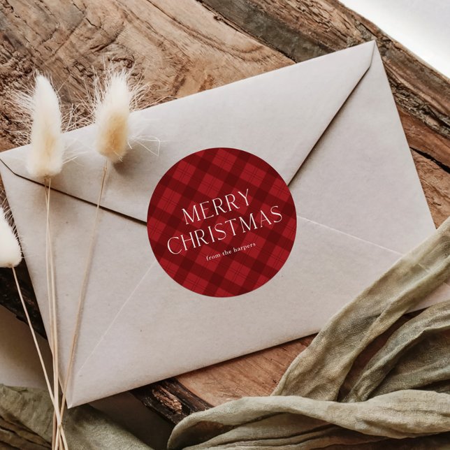 Red Plaid Merry Christmas  Runt Klistermärke (Modern red plaid elegant Merry Christmas card envelope closure sticker.)