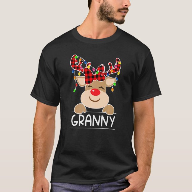 Red Plaid Reindeer Granny Christmas Light Christma T Shirt (Framsida)