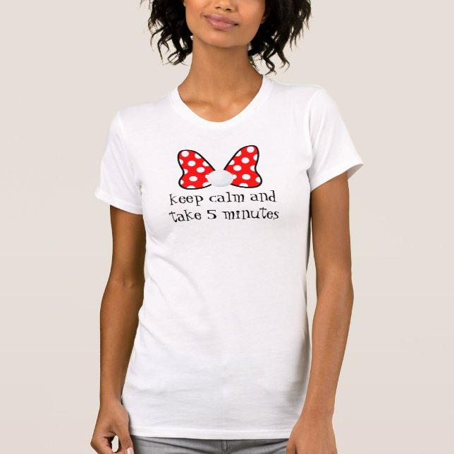 Red polka dots vibrant Ribbon T Shirt (Framsida)