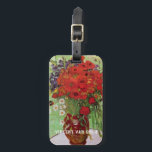 Red Poppies och Daisys av Vincent van Gogh Bagagebricka<br><div class="desc">Fortfarande: Röda poppies och Daisy av Vincent van Gogh är en vintage bra konst post impressionism fortfarande blommigt målning. En vacker bukett av röda vallmoblommor och vita blommor av daisy färska från trädgården i ett dekorativt vas. Om konstnären: Vincent Willem van Gogh (1853-1890) var en av de mest berömd Post...</div>
