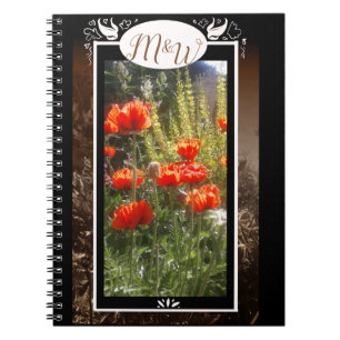Red Poppy Feilds Monogram Anteckningsbok