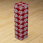 Red Ribbon Infinity Heart Presentask för Vinflaska<br><div class="desc">Förvandla flaska i vin till en gåva med en vacker vin-låda. Oavsett om du behöver ge en flaska för ett speciellt tillfälle,  eller om du till och med bara tar med en flaska till en väns hus för middag,  så gör en vin-låda att det ser snyggt ut.</div>