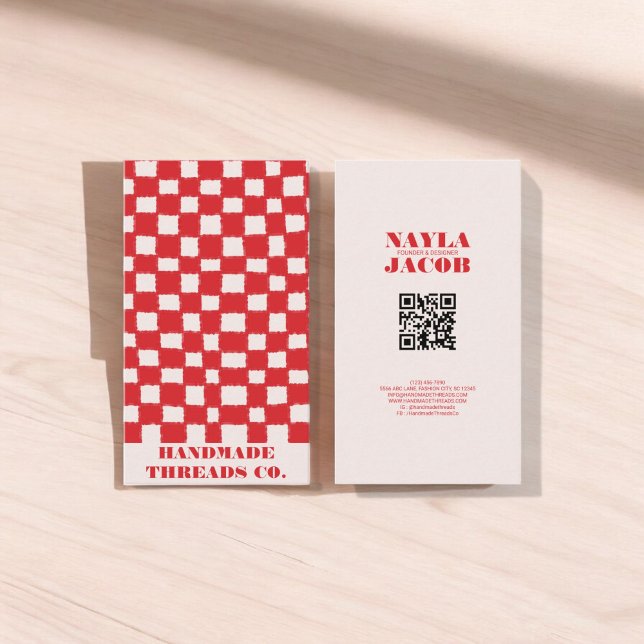 Red Rosa Checkerboard Mönster QR-kod handgjord av Visitkort (Skapare uppladdad)