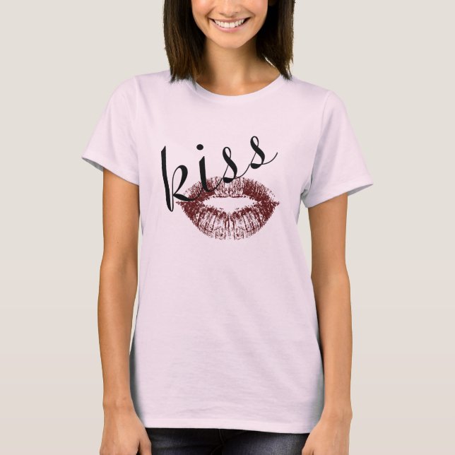 Red Rosa Flirty Kiss Tee (Framsida)