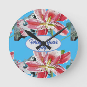 Red Rosa Lily Lillies blommigt Blue Din Joy Rund Klocka