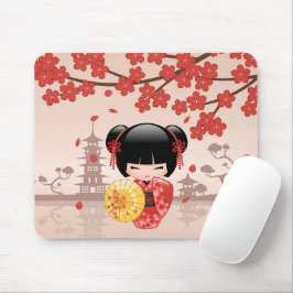 Red Sakura Kokeshi Doll - Japanska Geisha Musmatta