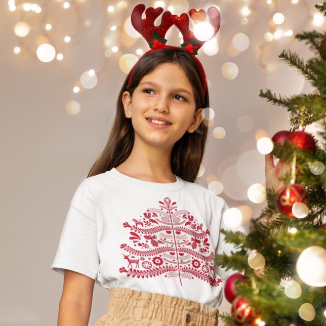 Red Scandinavian FolArt Nordic Julgran T Shirt (Skapare uppladdad)