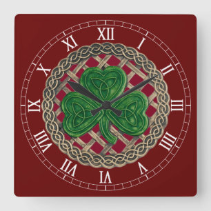 Red Shamrock and Celtic Knores Roman Numerals Cloc Fyrkantig Klocka