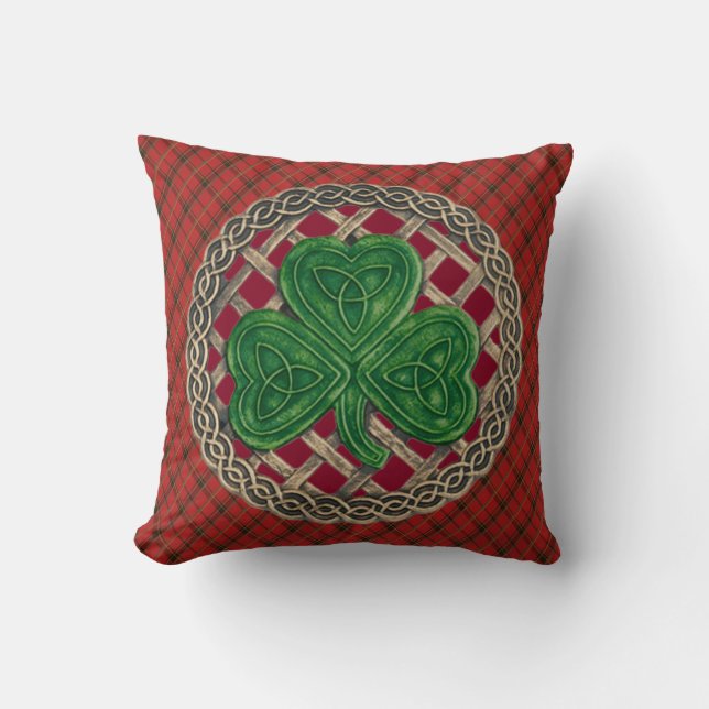 Red Shamrock Celtic Knots on Red Play Kudde (Framsida)