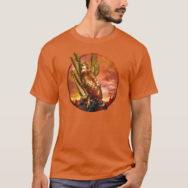Red Shouled Hawk LAST DESERT LJUS T Shirt (Framsida)