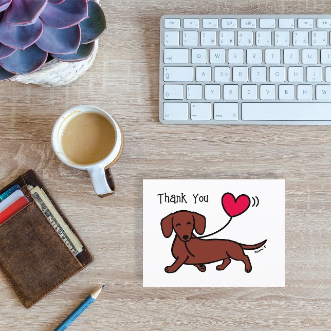 Red Smooth Hled Dachshund Smiling Tack Vykort (Red Smooth Haired Dachshund Smiling Heart Balloon Thank You Postcard for Doxie fans.  Cute cartoon.)