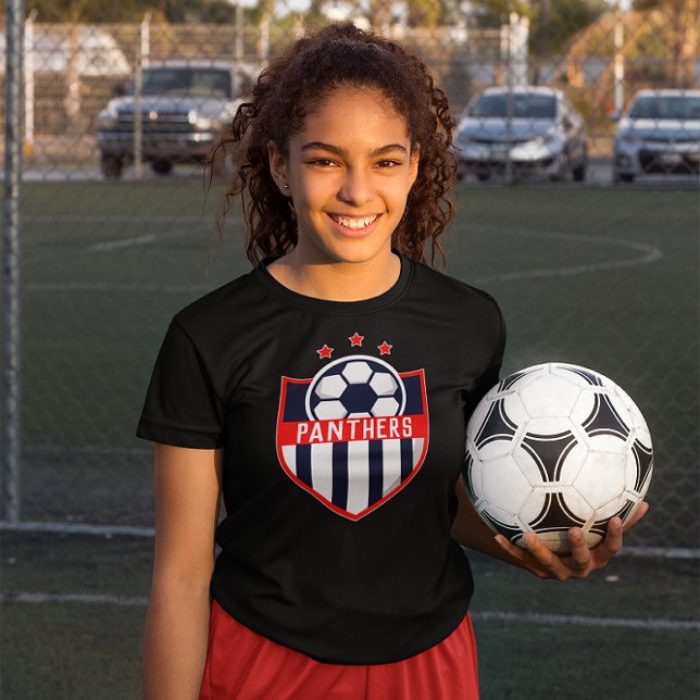 Red Soccer Shield Team, Player Namn och nummer T Shirt (Girls red soccer t-shirt with custom team name, player name and player number.)