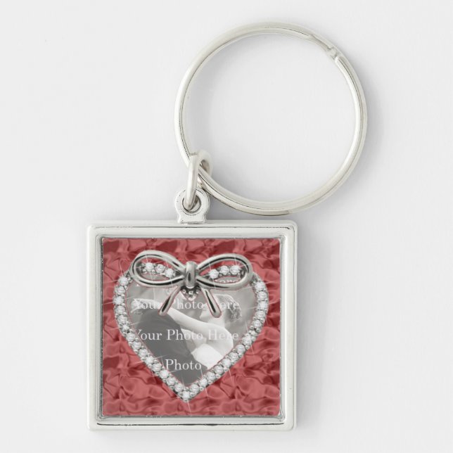 Red Square Diamond Heart Ram Keychain Fyrkantig Silverfärgad Nyckelring (Framsidan)