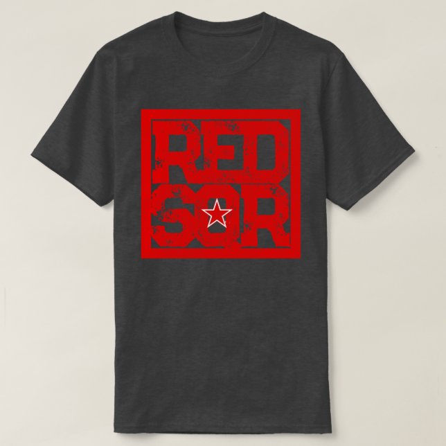 RED SQUARE T SHIRT (Design framsida)
