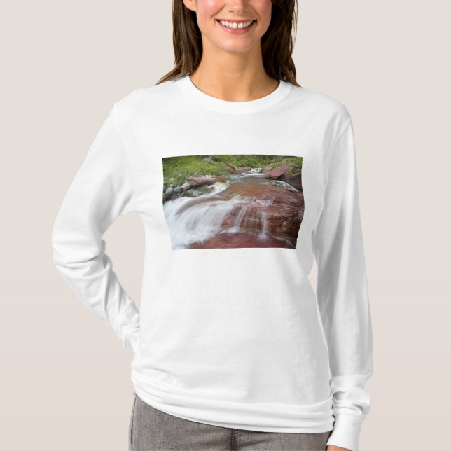 Red sten i Baring Bäck i Glacier National T-shirt (Framsida)