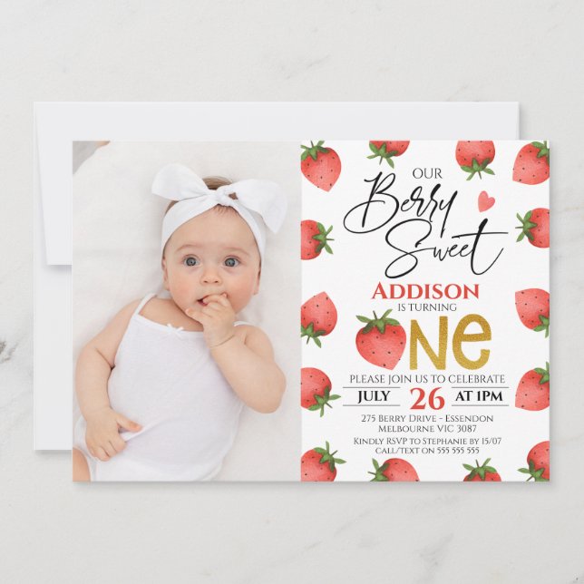 Red Strawberry Berry Sweet Photo First Birthday Inbjudningar (Framsida)