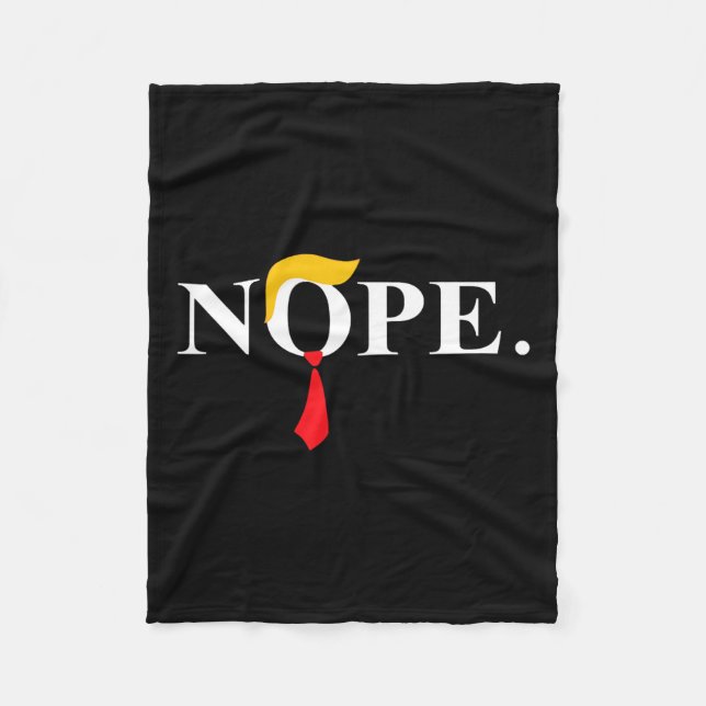 Red Tie Trump Wig Funny Anti Trump Gift Fleecefilt (Framsidan)