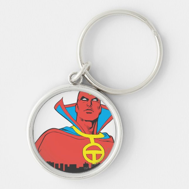 Red Tornado bakom Cityscape Rund Silverfärgad Nyckelring (Framsidan)
