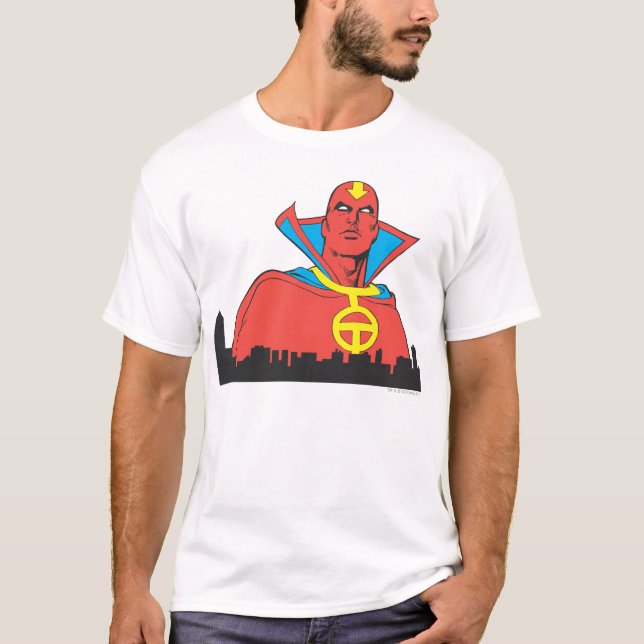 Red Tornado bakom Cityscape T Shirt (Framsida)