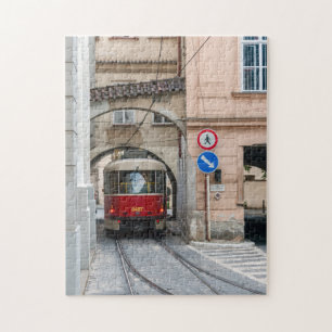 Red tramway in old town of Prague - Czech Republic Pussel