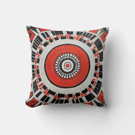 Red Tribal Sunburst Pillow Kudde