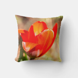 Red Tulip Blommar Kudde