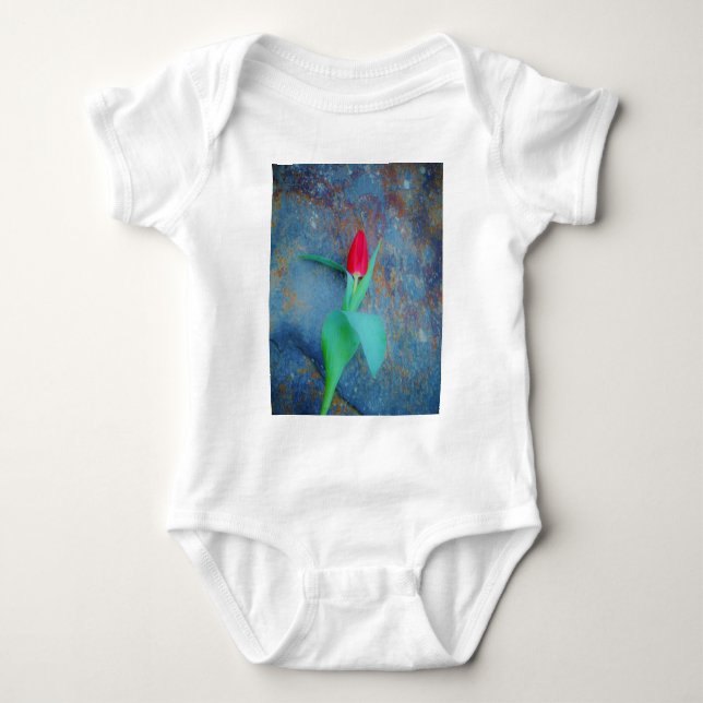 Red Tulip på Blue Grått Slate Tee Shirt (Framsida)