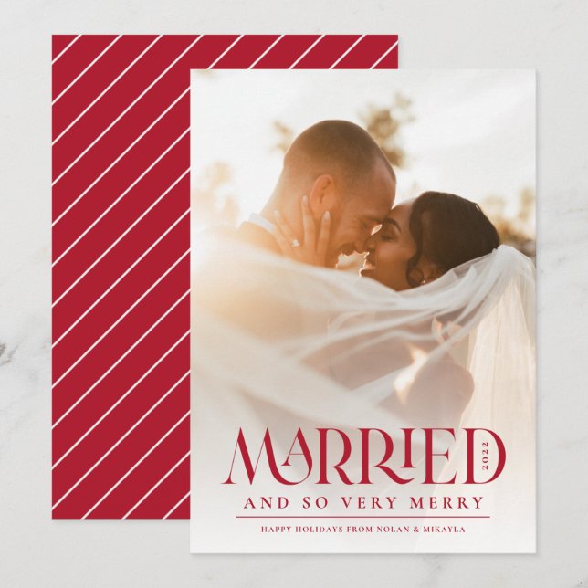 Red Typography-fotojul med gift Elegant Julkort (Fram/baksida)