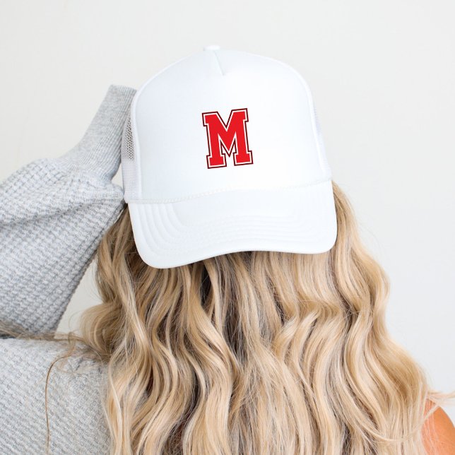 Red Varsity Monogram Keps (Skapare uppladdad)
