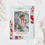 Red Watercolor jul Flowers Photo Julkort<br><div class="desc">Glad helg! Skicka helgdag cheer och önskemål till familj och vänner med det här platta helgdag för blommigt. Den har en vattenfärgad illustration av rödblommor, gräs nål och grönt med en ljusblå akvafblått bakgrund. Anpassa genom att ha med ditt favoritfoto och lägga till namn och meddelande. Matchande objekt är tillgängliga....</div>