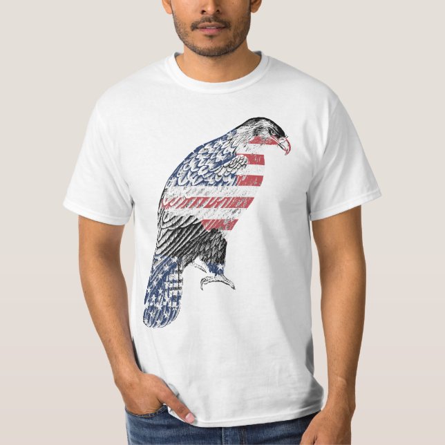 Red White and Blue USA Patriotic Eagle Art T Shirt (Framsida)