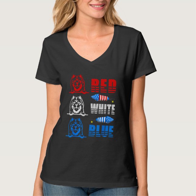 Red White Blue Three Cute Chow Chow 4th July Ameri T Shirt (Framsida)