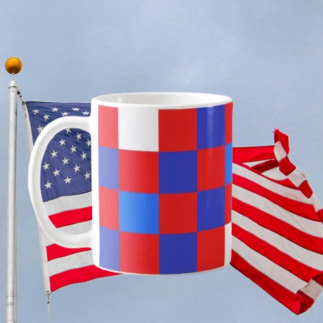 Red, White & Bold – Independence Day Coffee Mug Kaffemugg (Skapare uppladdad)