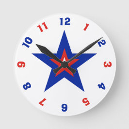 Red, White och Blue Patriotic American Star Rund Klocka