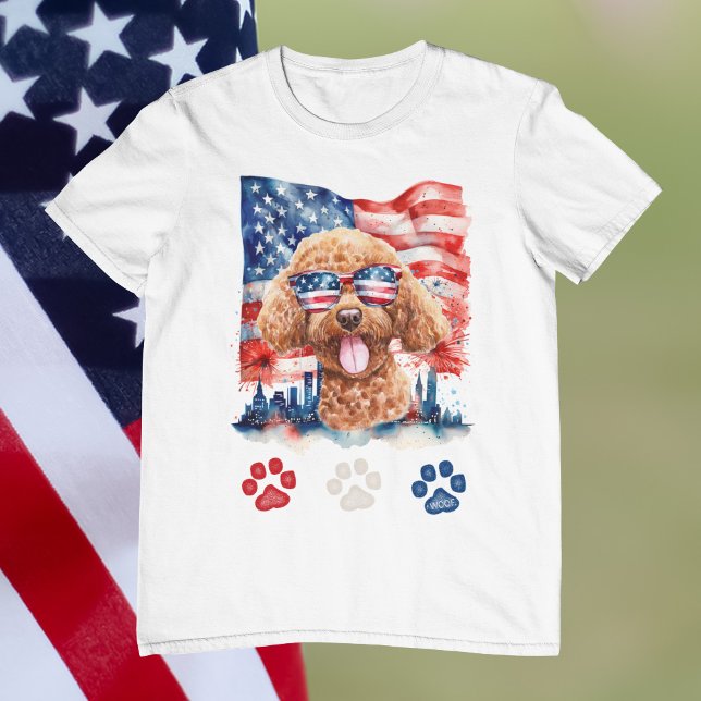 Red White och Blue Pudel Hund American 4 juli T Shirt (Skapare uppladdad)