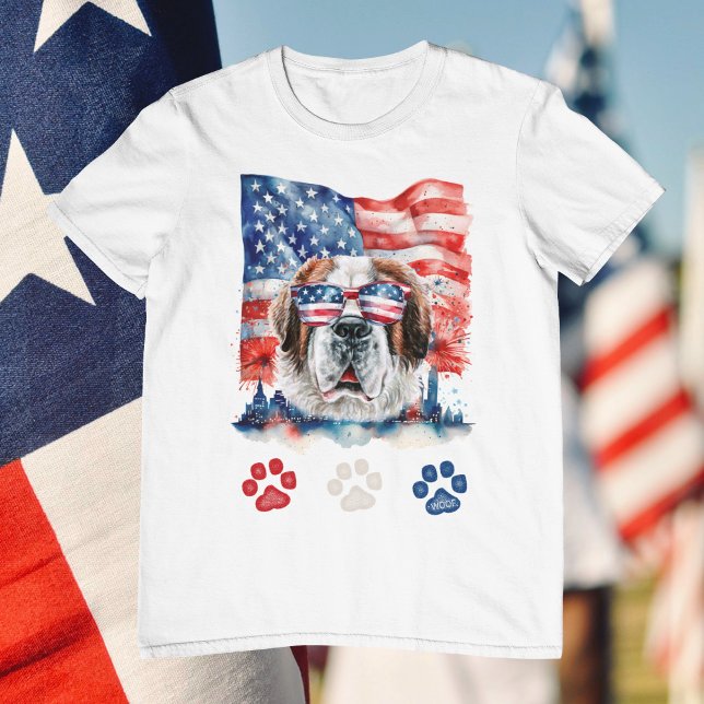 Red White och Blue Saint Bernard Hund 4 juli T Shirt (Skapare uppladdad)
