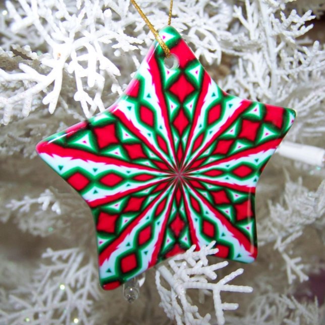Red White och Grönt jul Candy Kaleidoscope Julgransprydnad Keramik (Christmas Candy Kaleidoscope Ceramic Star Shaped Ornament)