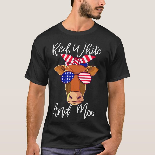 Red White och Moo Patriotic Cow USA flagga T Shirt (Framsida)