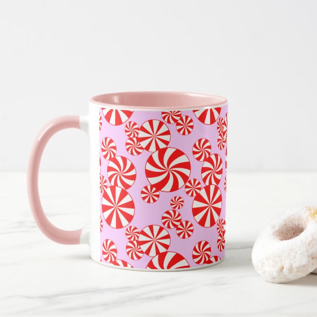 Red White Peppermint på Ljusa rosa Candy Mönster Mugg (Med munk)