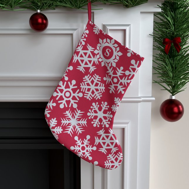 Red White Snöflingor Monogram-julklapp Stor Julstrumpa (A festive red and white snowflake pattern stocking with space for your initial)