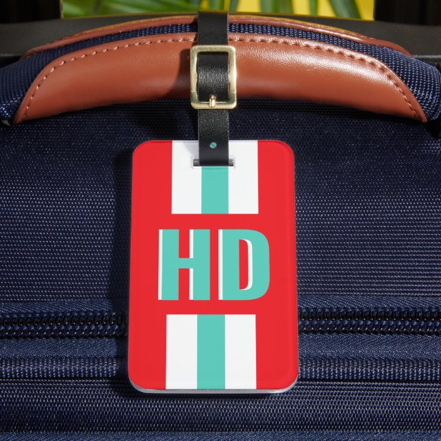 Red & white striped Shadow Monogram retro travel Bagagebricka (Framsida Insitu 2)