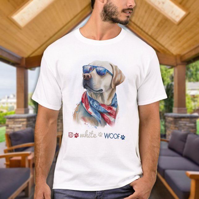 Red White Woof Patriotic Labrador Hund 4 juli T Shirt (Skapare uppladdad)
