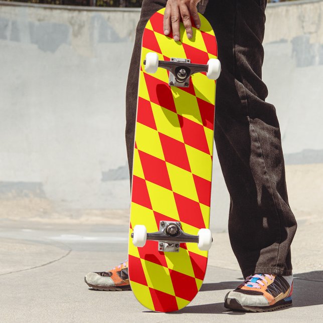 Red Yellow Harlequin Checkered Design  Mini Skateboard Bräda 18,5 Cm (Skapare uppladdad)