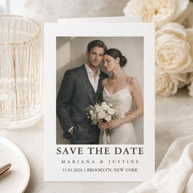 Redaktionell Minimalistisk Vinterbröllopsfoto  Spara Datumet (Editorial Minimalist Winter Wedding Save The Date Photo Card)