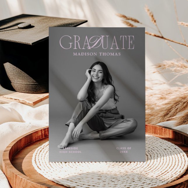 Redaktionell Mjuk Rosa Typografi Examen Inbjudningar (Skapare uppladdad)